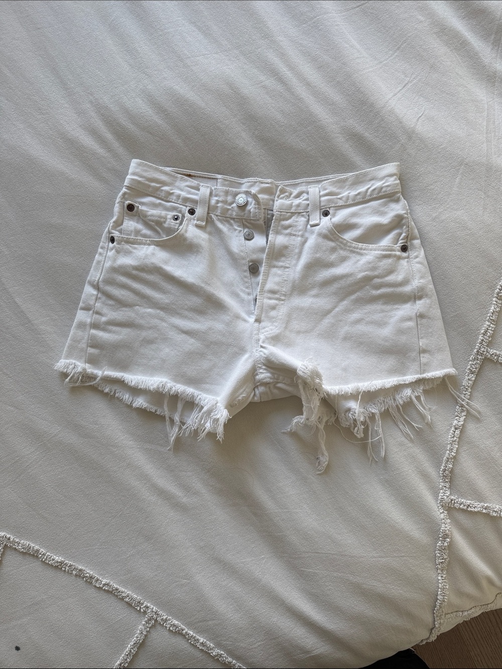 Levi's White Distressed Frayed Hem Denim Shorts
